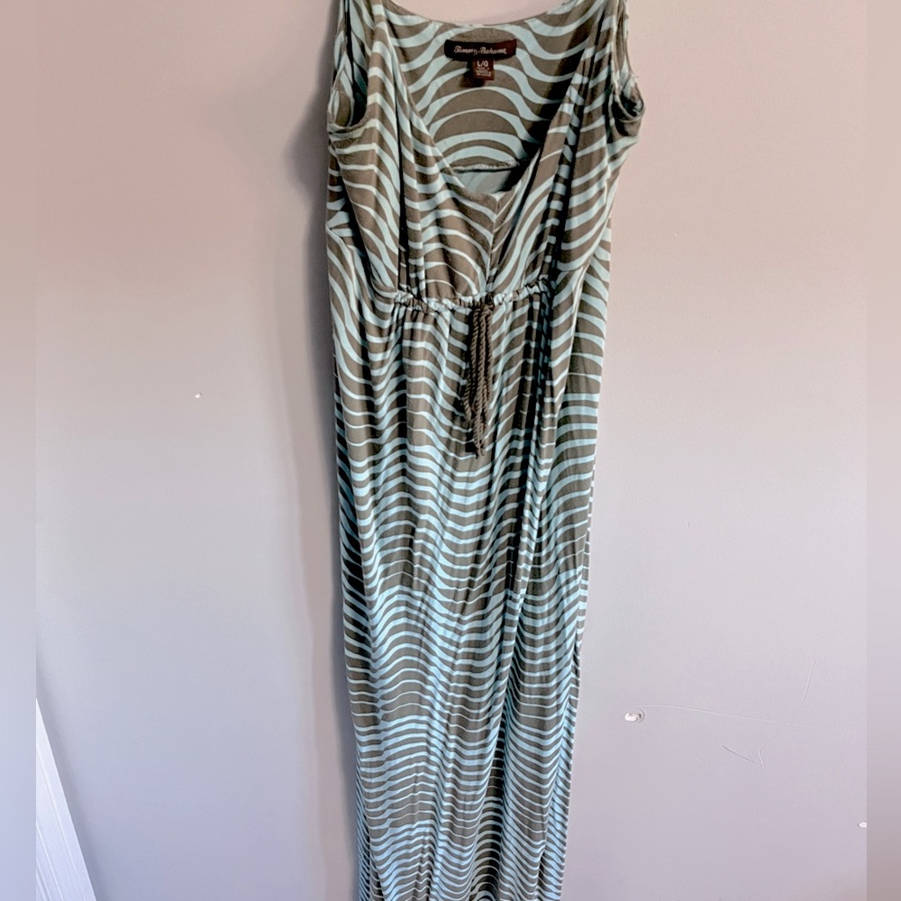 Tommy Bahama Sun Dress ☀️👗